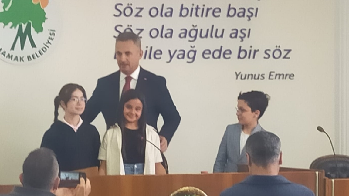 Öğrencimiz Dicle Kartal Mamak Belediyesi Çocuk Meclisi 1. Başbakan Yardımcısı seçildi